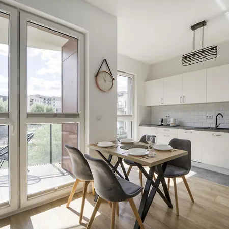 Night Jurajska Lotnisko Chopina * Βαρσοβία