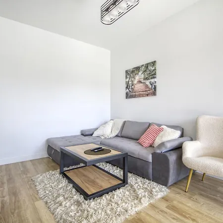 Night Jurajska Lotnisko Chopina