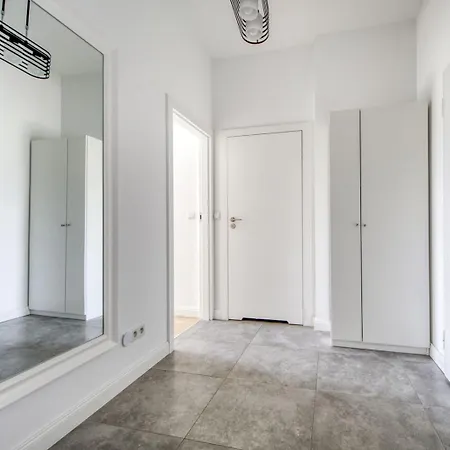 Night Jurajska Lotnisko Chopina شقة