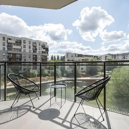 Night Jurajska Lotnisko Chopina