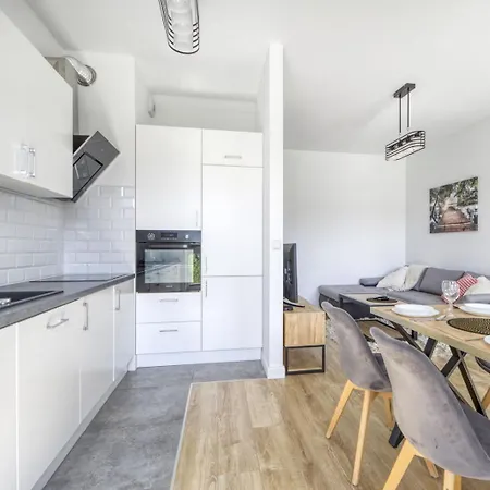 Night Jurajska Lotnisko Chopina شقة *