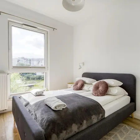 Night Jurajska Lotnisko Chopina