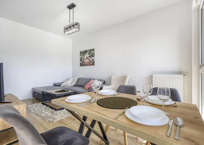 Night Jurajska Lotnisko Chopina