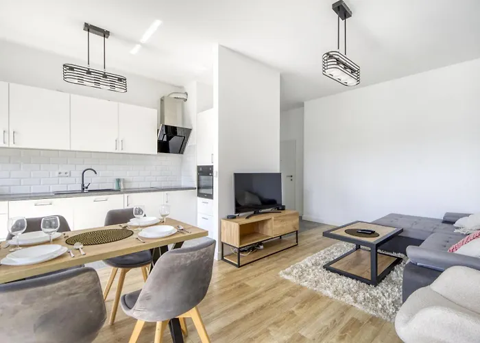 Night Jurajska Lotnisko Chopina * Warsaw