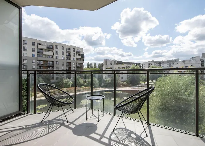 Night Jurajska Lotnisko Chopina